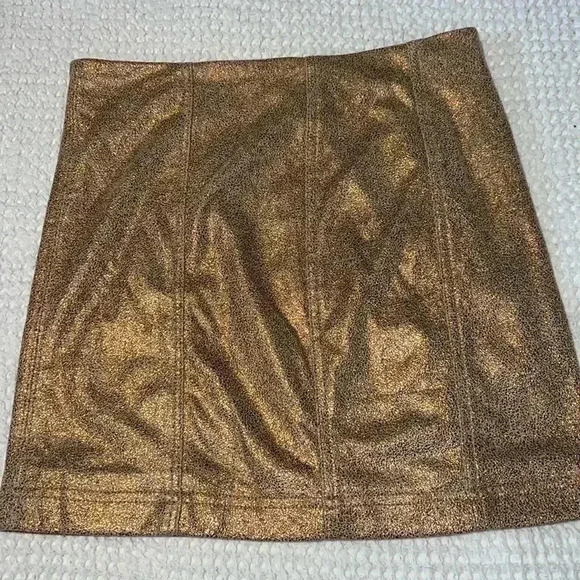 Free People Metallic Rose Gold Glitter Faux Suede Zip Mini Skirt Size 4 A913 - Picture 1 of 5